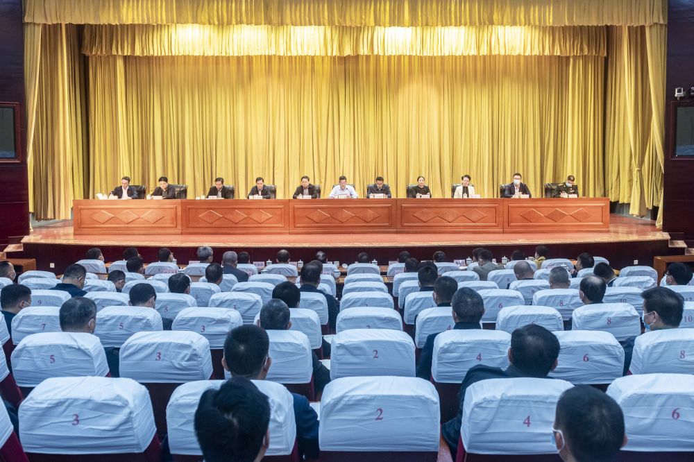 鉴往知来 向史而新 ——党的十九届六中全会精神在德化县广大党员中引起热烈反响 - 憨鼠网