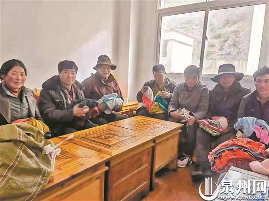 老兵赖清访默默献爱心 温暖山区儿童 - 憨鼠网