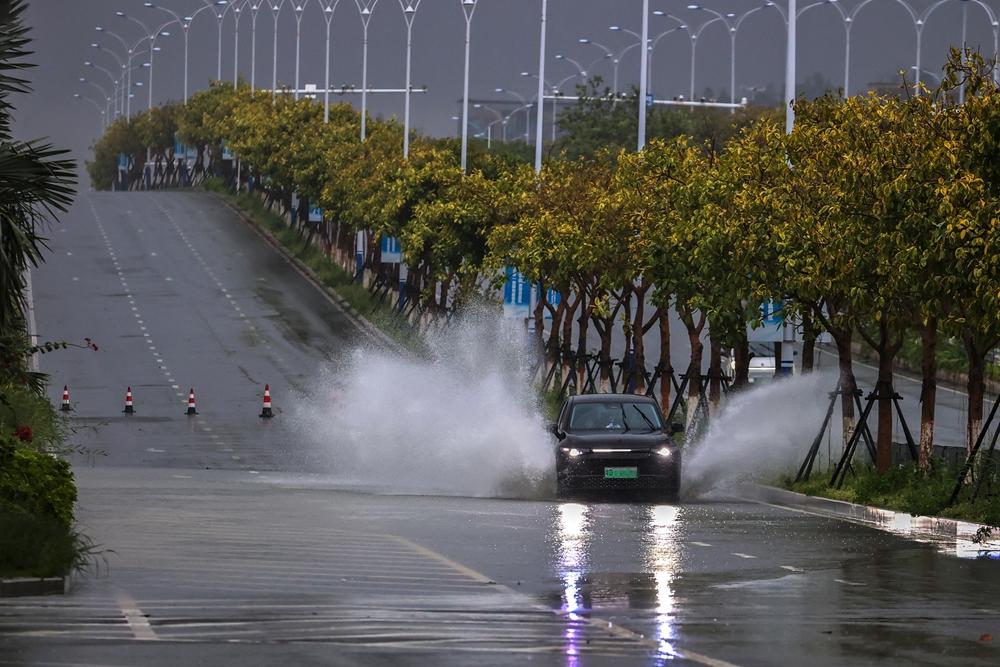 超强台风“沙德尔”27日起将给泉州市带来新一轮风雨影响 - 憨鼠网