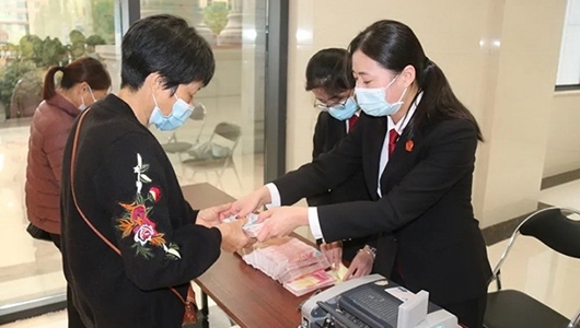 德化法院集中发放劳务工资53万 - 憨鼠网