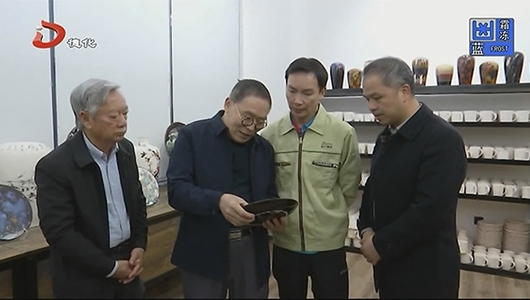 岳孝清：妙笔生花 匠心独运 - 憨鼠网