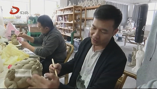 李锦峰：打破自我 重新探索 - 憨鼠网