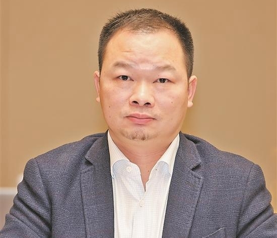 市人大代表、省工艺美术大师 兰全盛：全力打造德化陶瓷千亿产业集群 - 憨鼠网