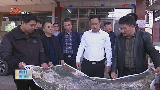 县长调研城市道路畅通工程 - 憨鼠网