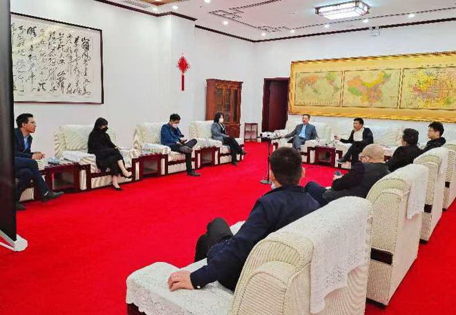 世界瓷都：北京泉商在行动 - 憨鼠网