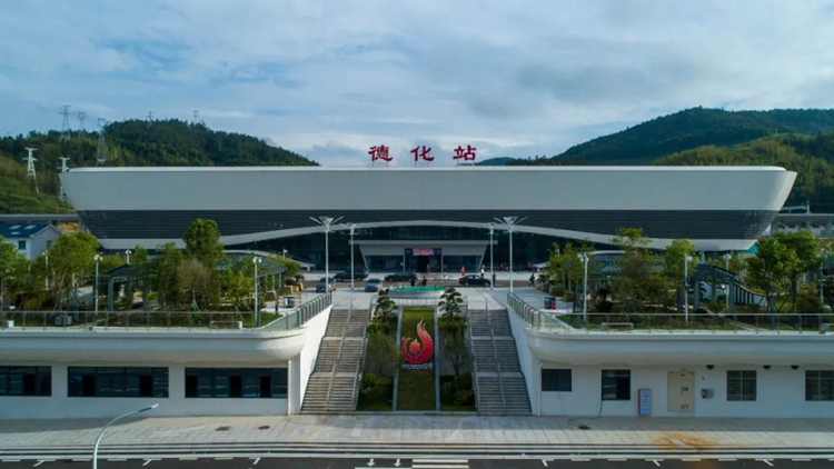 兴泉铁路12月30日全线贯通运营！ - 憨鼠网