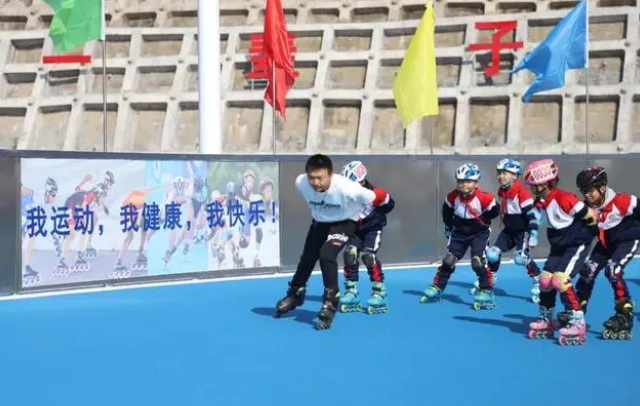 福建首条国际标准速滑赛道进校园啦 - 憨鼠网