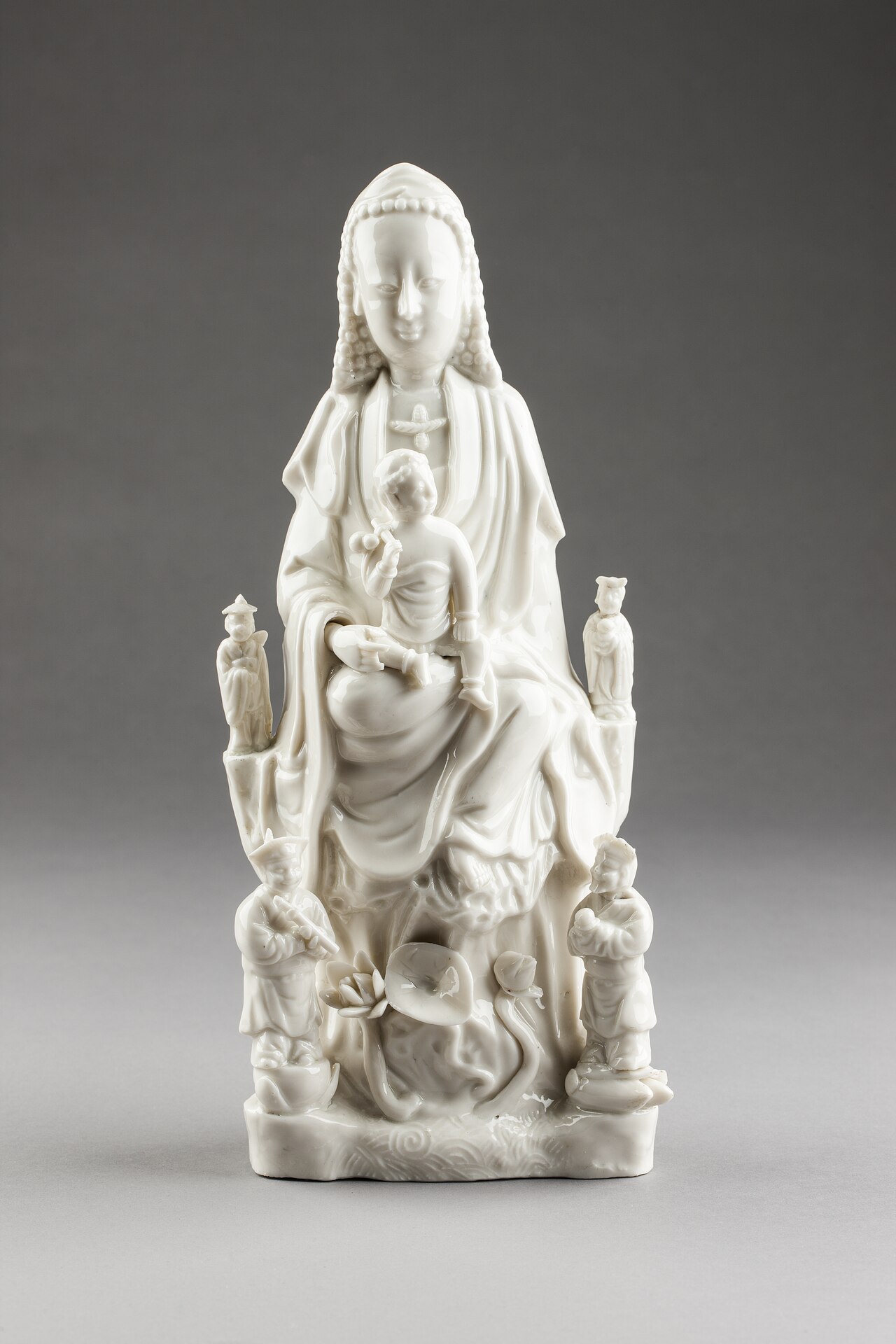 Kinesiska gudinnan Guanyin, Dehuaporslin, 1600-tal - Hallwylska museet - 100901 - 憨鼠网