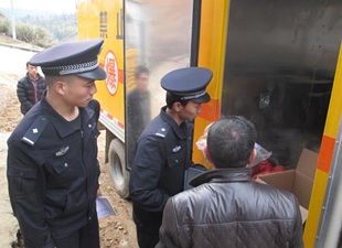 葛坑所深入厦沙高速爆破现场进行安全检查 - 憨鼠网