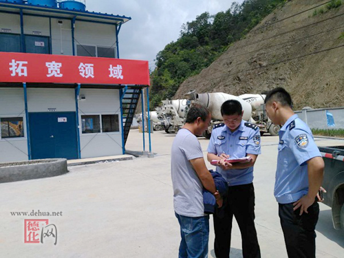 盖德派出所持续开展流动人口清查工作 - 憨鼠网
