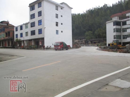 葛坑派出所持续排查道路安全隐患 - 憨鼠网