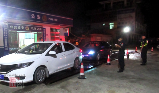 上涌市际公安检查站查控勤务工作顺利完成 - 憨鼠网