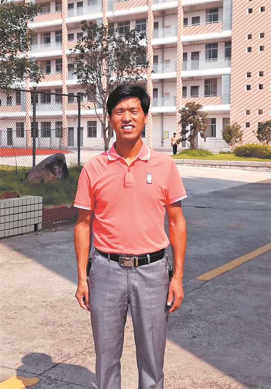 市名班主任培养对象许成彻：沟通是班主任工作的法宝 - 憨鼠网
