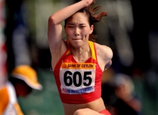 田径亚青赛落幕 陈牡丹在女子三级跳比赛再获一金 - 憨鼠网