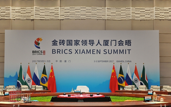 德化陶瓷元素装点金砖会晤 “中国白”再放异彩 - 憨鼠网
