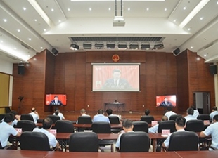 德化法院组织全院干警收看党的十九大开幕会 - 憨鼠网