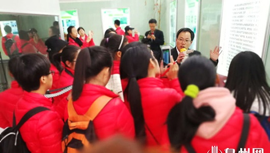 “青年新闻人基层共学十九大”大型联合采访活动走进德化 - 憨鼠网