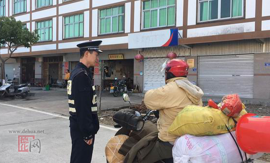 雷峰派出所持续开展交通执法行动 - 憨鼠网