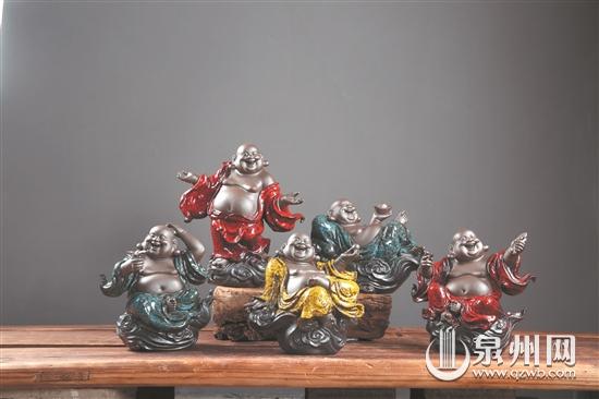 第十三届中国海峡工艺品博览会举行 泉州市8件作品获金奖 - 憨鼠网