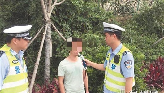 酒驾载奶奶回老家 如此“孝心”要不得 - 憨鼠网