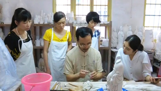 走进德化：千年瓷都薪火不息 传承不断 - 憨鼠网