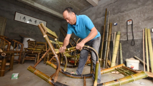 竹制家具老工匠徐文煌 - 憨鼠网