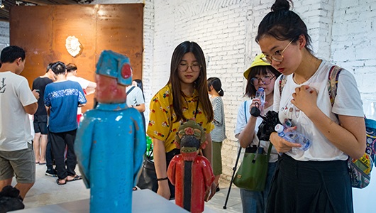 洞上陶艺村：德化瓷烧制技艺“综合材料”艺术作品展 - 憨鼠网