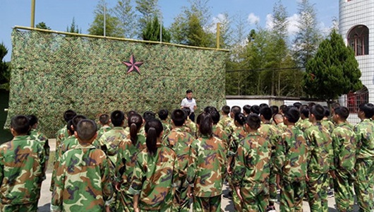 德化县举办首届学校班级安全员专题培训夏令营活动 - 憨鼠网