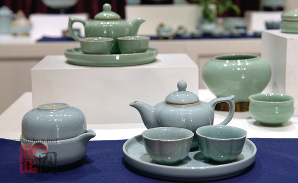 各类茶具“绽放”器美茶更香 - 憨鼠网