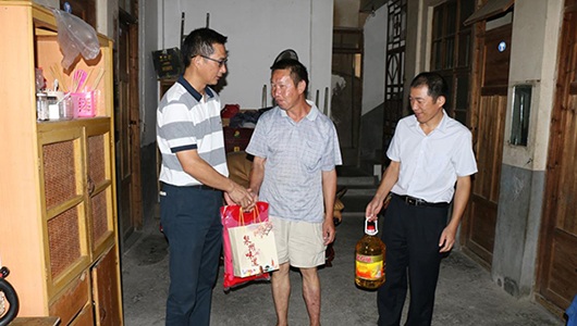 情暖中秋——泉州市残联、德化县残联开展中秋慰问残疾人贫困户活动 - 憨鼠网