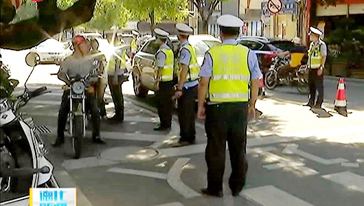 县公安交警大队：道路交通综合整治 营造良好环境 - 憨鼠网