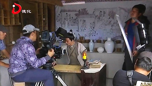 央视《光明之城》摄制组到德化县取景 - 憨鼠网