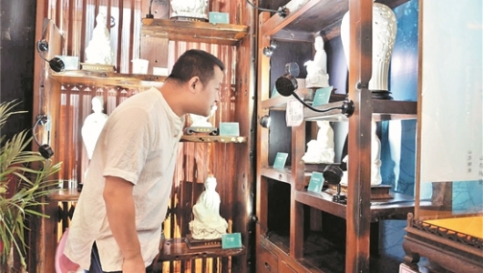 德化陶瓷艺术精品在厦巡展 - 憨鼠网