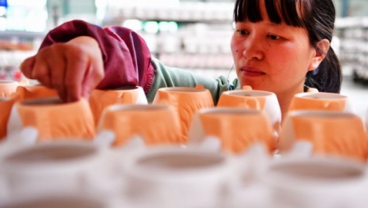福建德化：瓷器“小作坊”迈向“世界陶瓷之都” - 憨鼠网