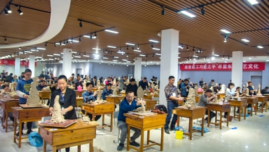 第三届泉州市工艺美术（陶瓷类）现场创作考评活动在德化举行 - 憨鼠网