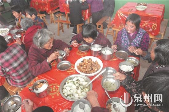 德化县龙浔镇英山村：免费食堂“家底”越吃越厚实 - 憨鼠网