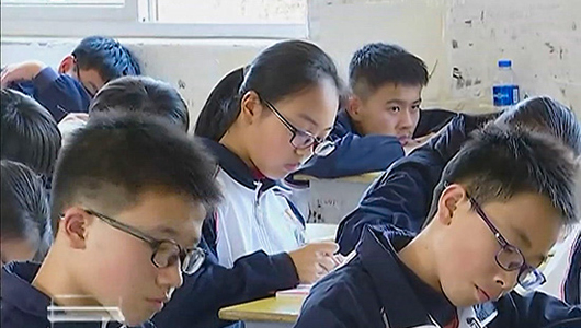 美德少年周思颖：小学霸 勇担当 - 憨鼠网
