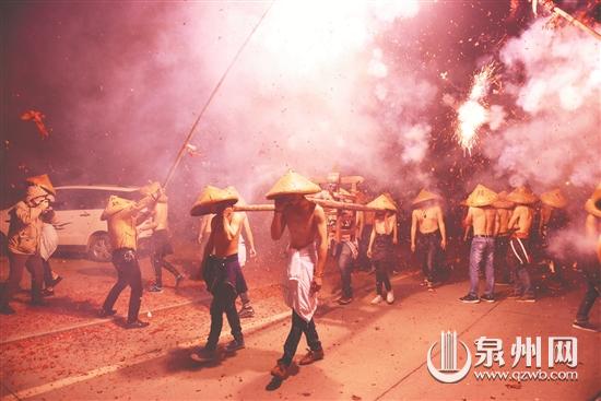 多彩民俗齐争艳 精彩纷呈闹元宵 - 憨鼠网