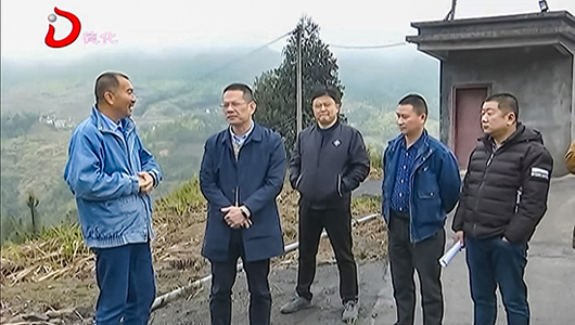 县长黄文捷调研矿区企业发展和非法占用土地整改情况 - 憨鼠网