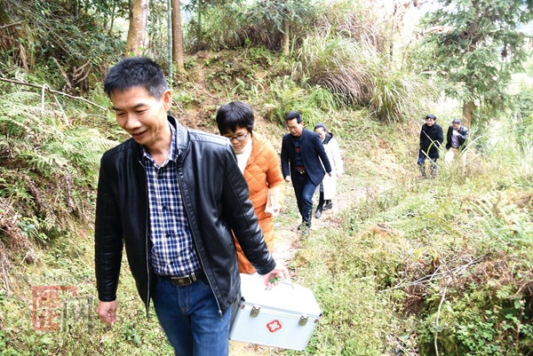 山村留守老人看病难，德化有解 - 憨鼠网