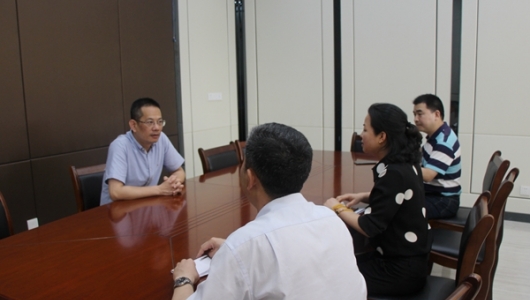 县长黄文捷到浔中镇开展扫黑除恶专项斗争工作调研 - 憨鼠网