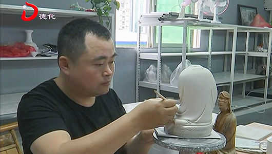 吴兴森：3D技术结合传统瓷雕工艺 复原国宝级德化窑白瓷 - 憨鼠网