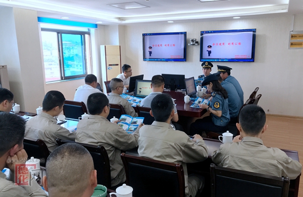 规范执法 服务为民——路政宣传之普法进企业 - 憨鼠网