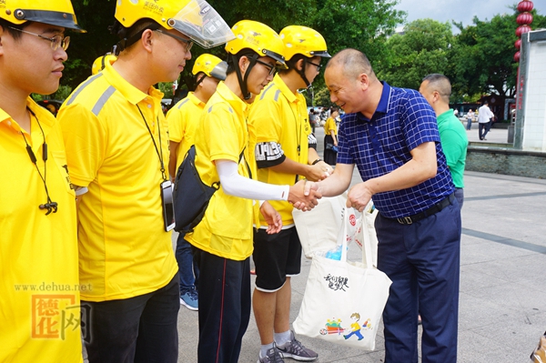 县总工会启动2019年全县职工防暑降温“夏送清凉”活动 - 憨鼠网