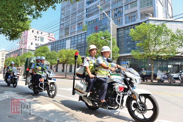县公安局交警大队：安全文明出行的“守护者” - 憨鼠网