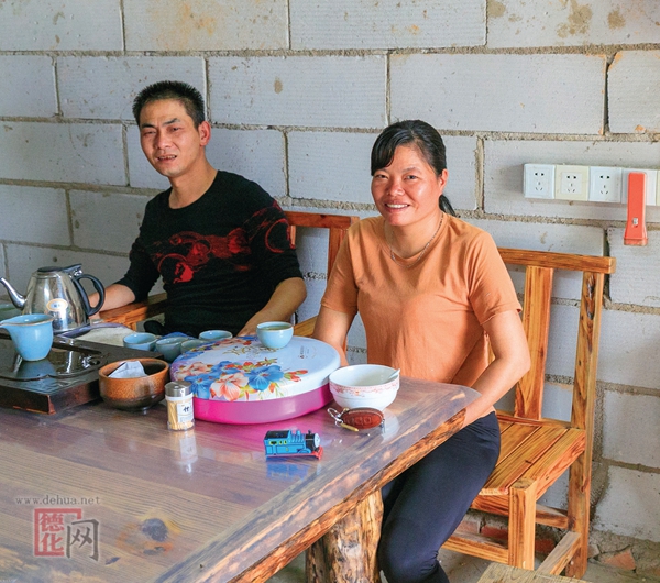 残疾夫妇养鸭致富 - 憨鼠网