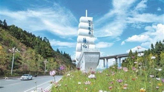 山那头 花海展新卷 - 憨鼠网