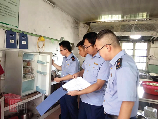 县市场监管局开展社会实践基地食品安全检查 - 憨鼠网