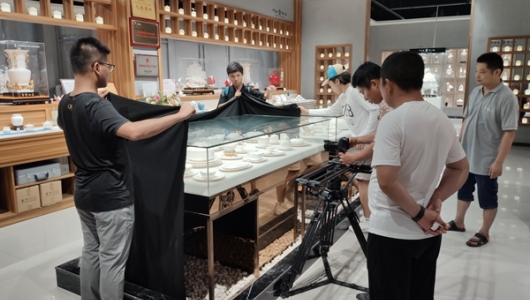《与新中国一起走过》摄制组到德化开展拍摄工作 - 憨鼠网