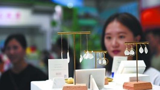 德化陶瓷：注入文化元素 加速产业升级 - 憨鼠网